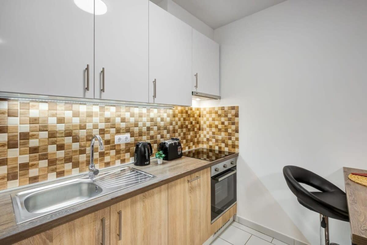 Apartment Homey New Great Area *